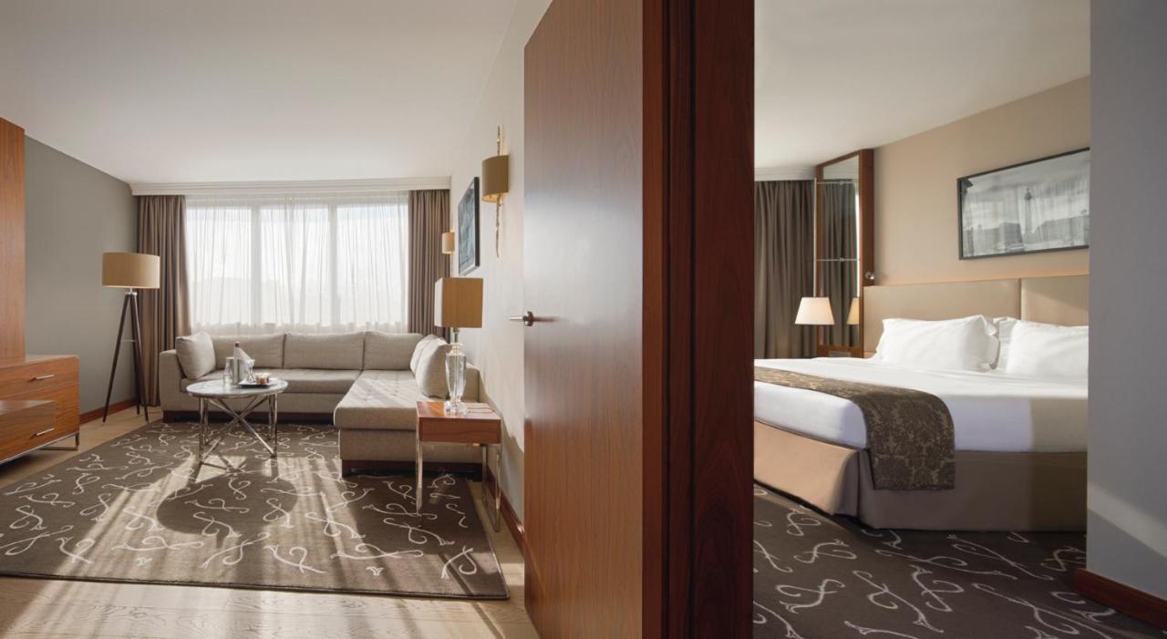 Crowne Plaza Paris - Neuilly, An Ihg Hotel Εξωτερικό φωτογραφία