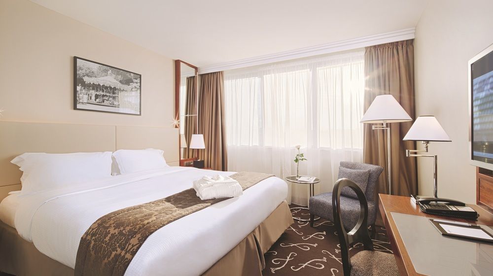 Crowne Plaza Paris - Neuilly, An Ihg Hotel Εξωτερικό φωτογραφία